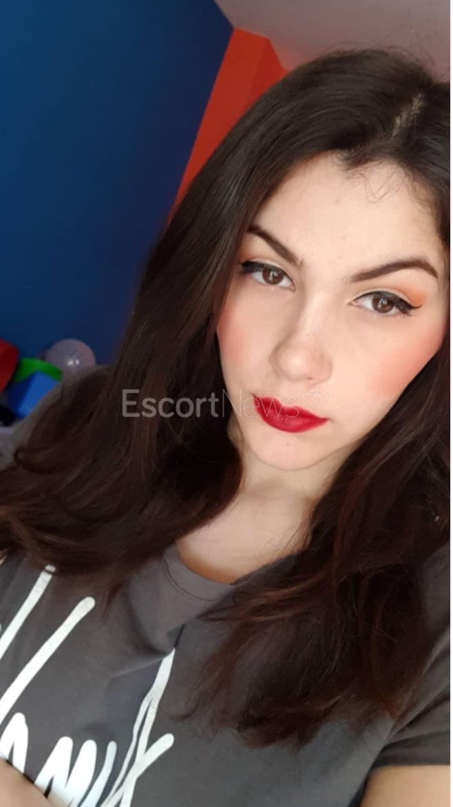 Alyssa alt view 1
