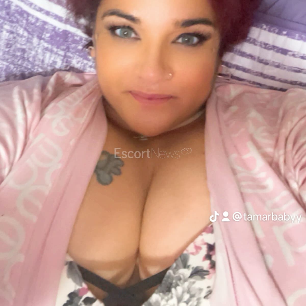 AmandaSkyy alt view 3