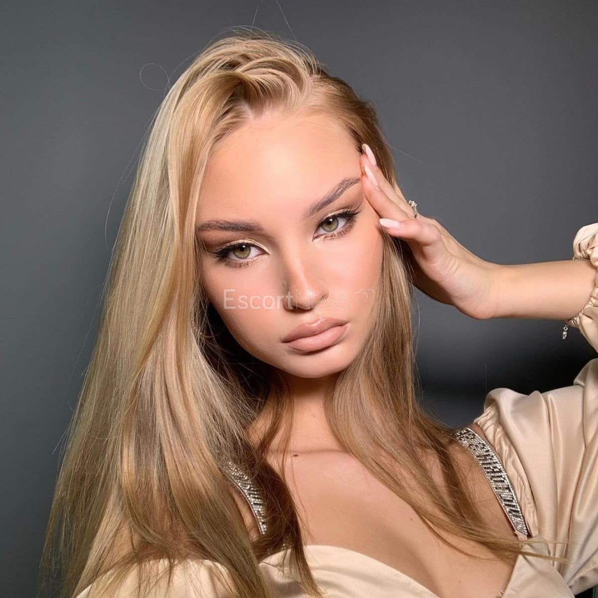 Angelina alt view 3