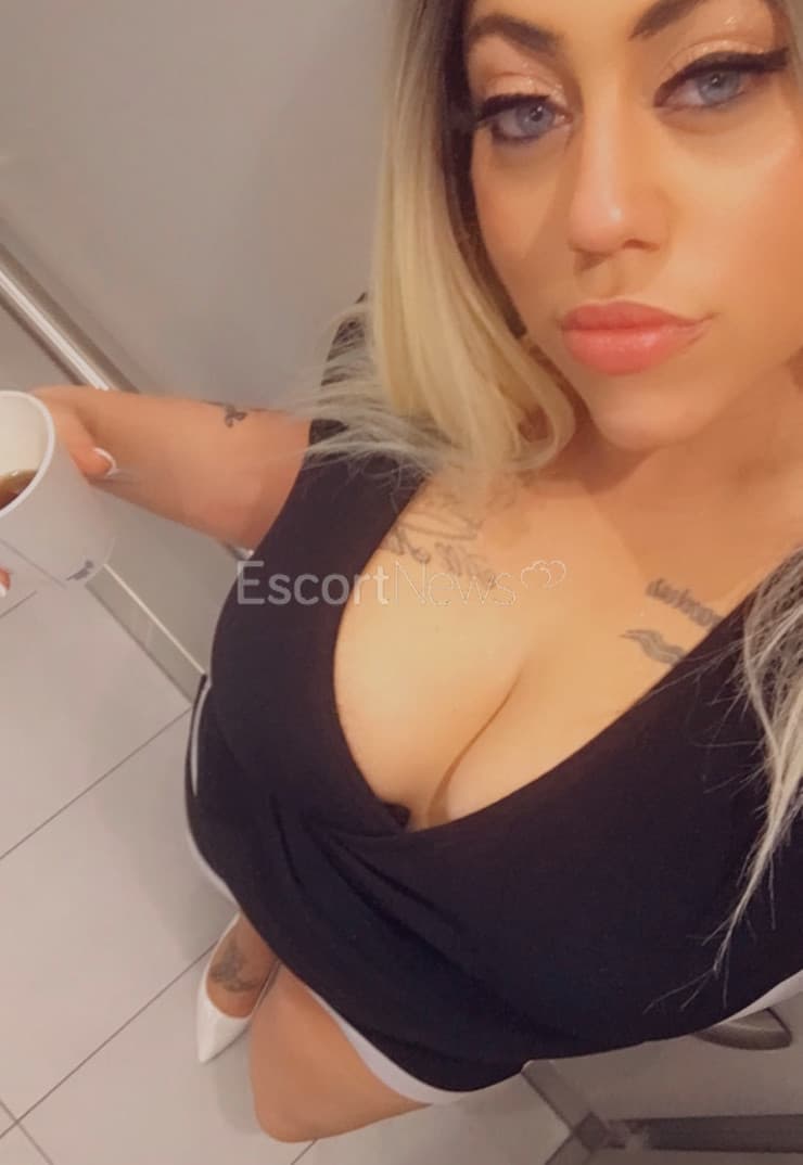 Bella alt view 3