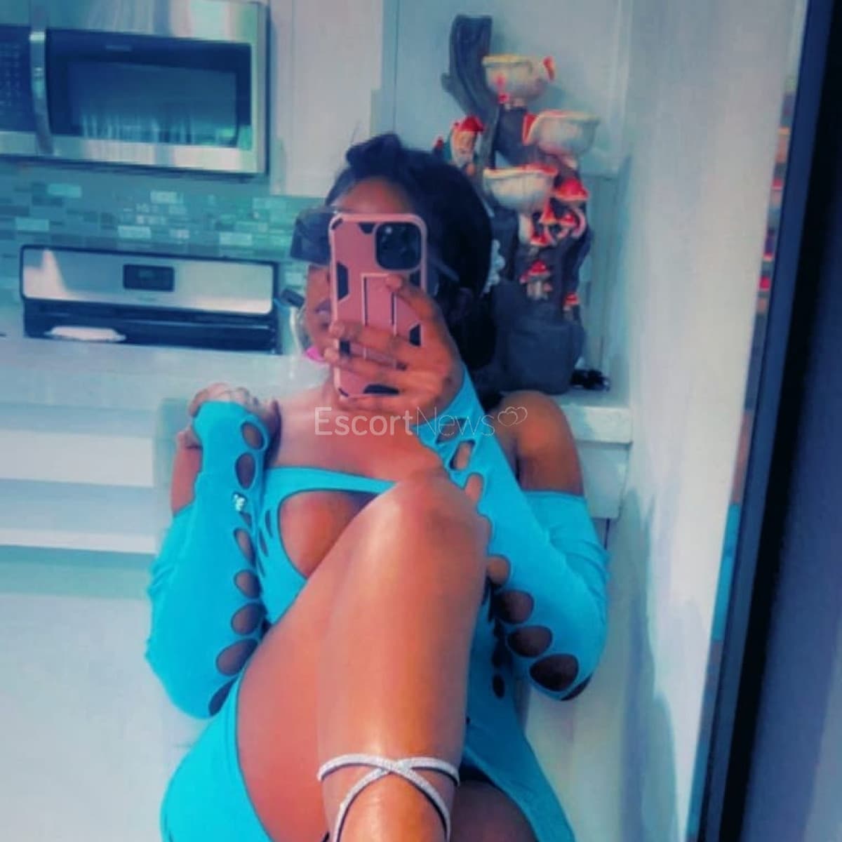 Bianca alt view 7