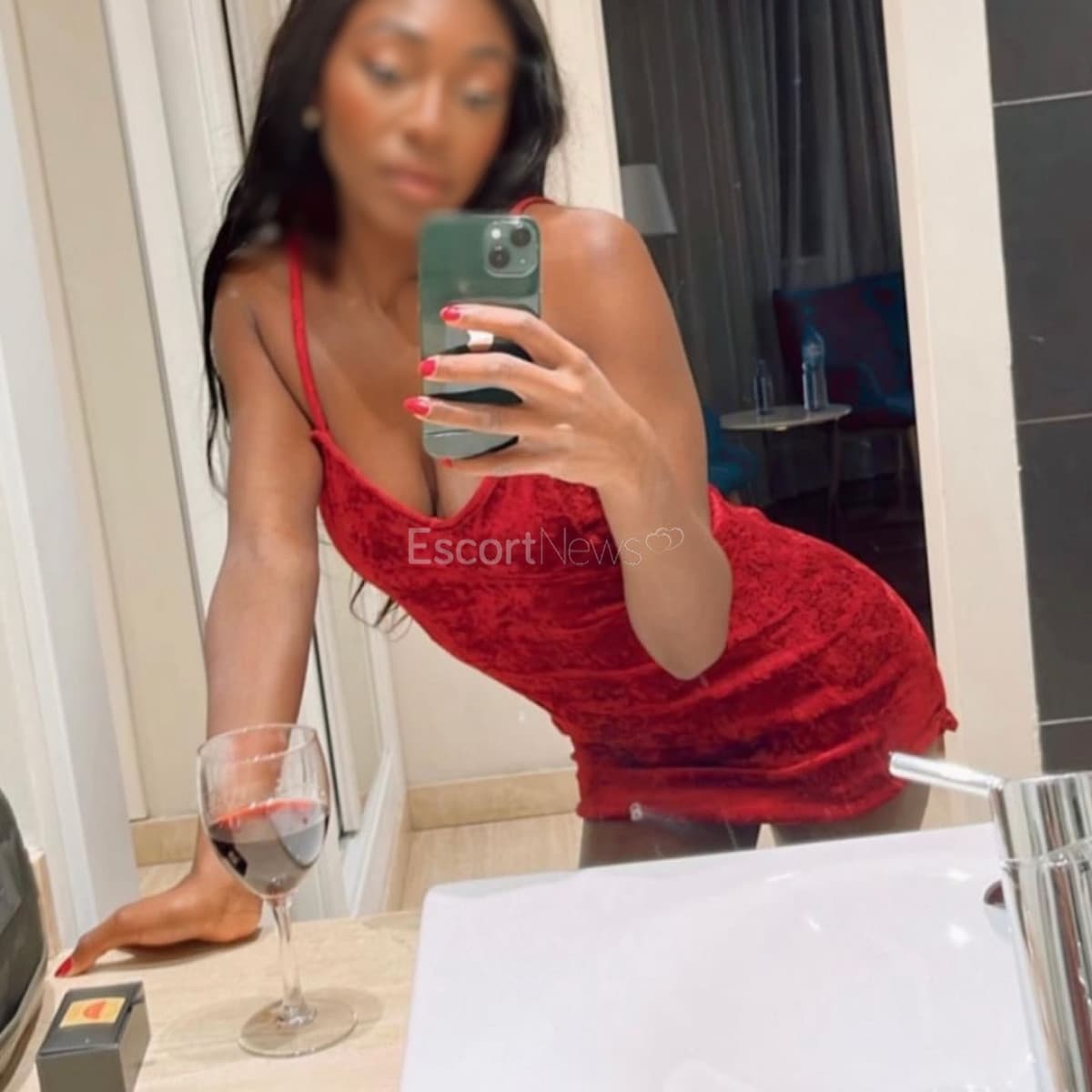 BrendaBrown alt view 1