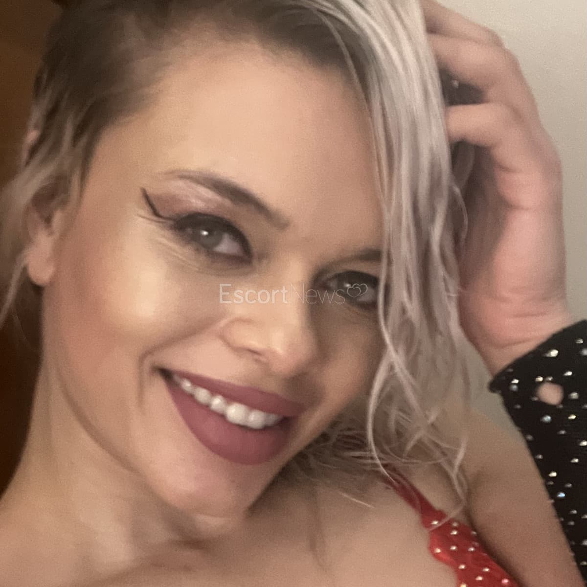 Destiny Cruz alt view 3