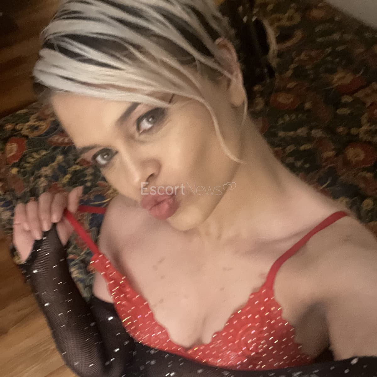 Destiny Cruz alt view 7