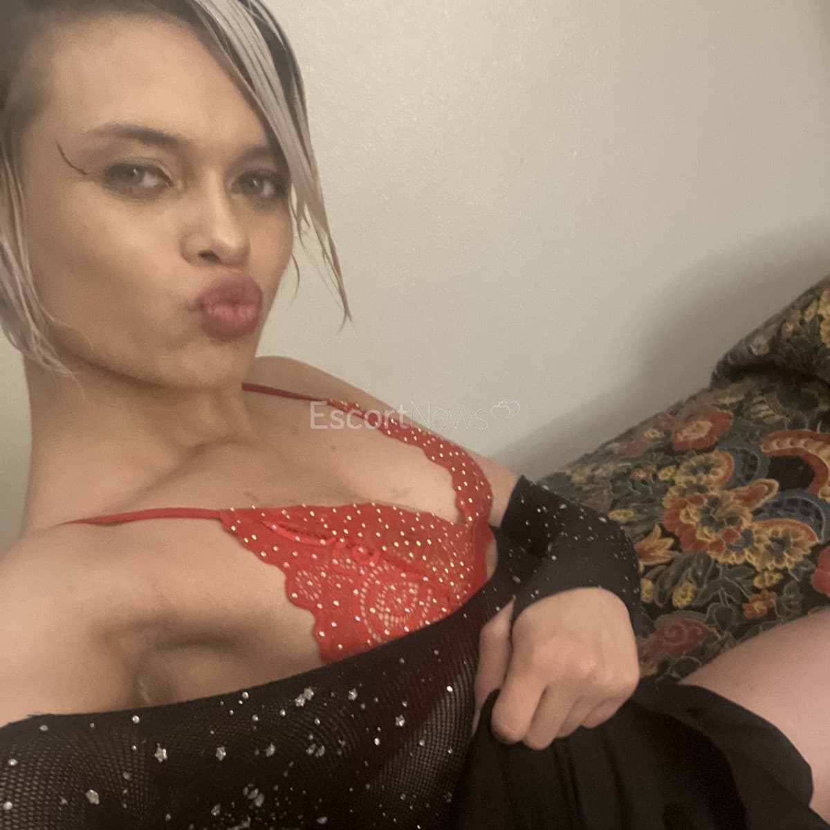 Destiny Cruz alt view 9