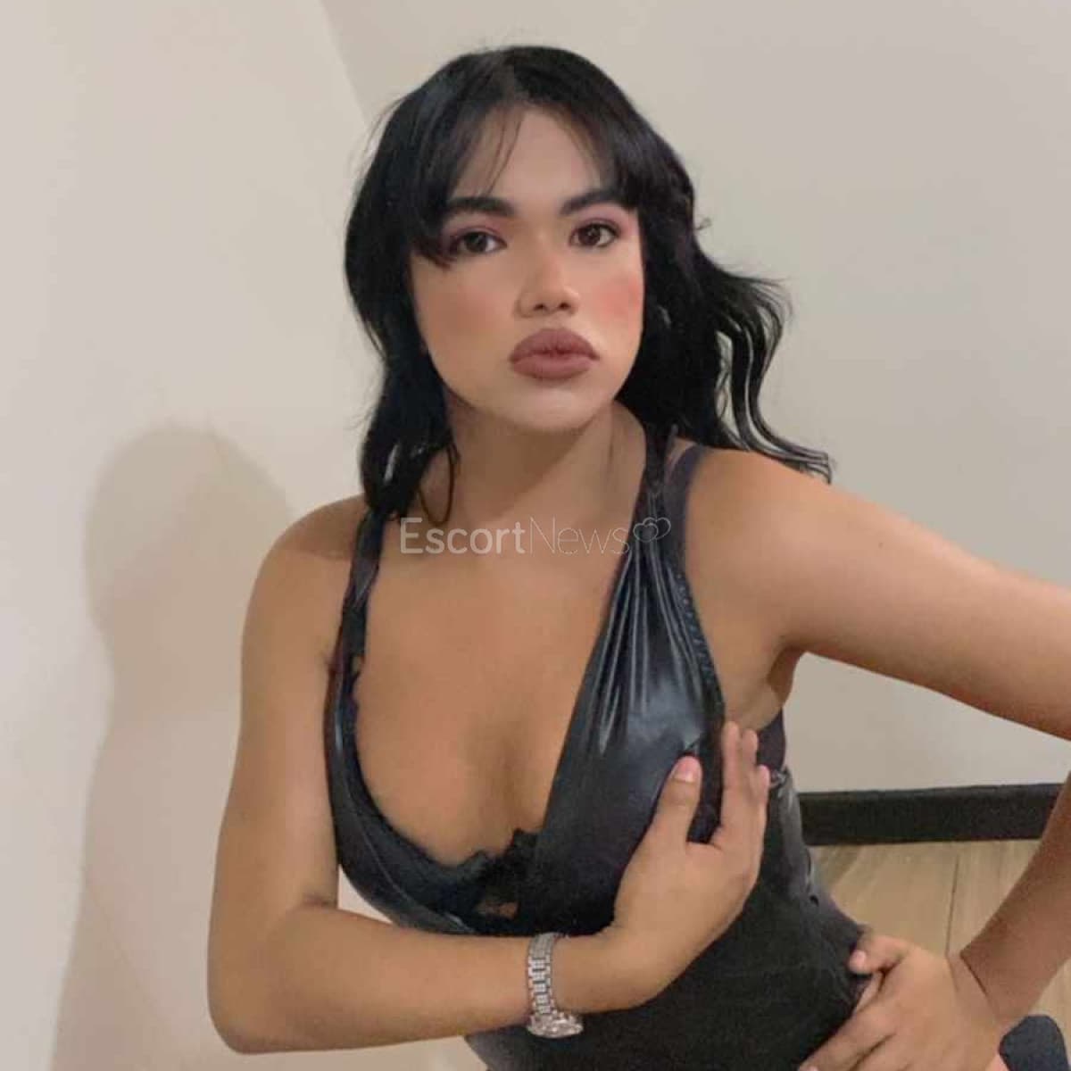 Fernanda Estefania alt view 2