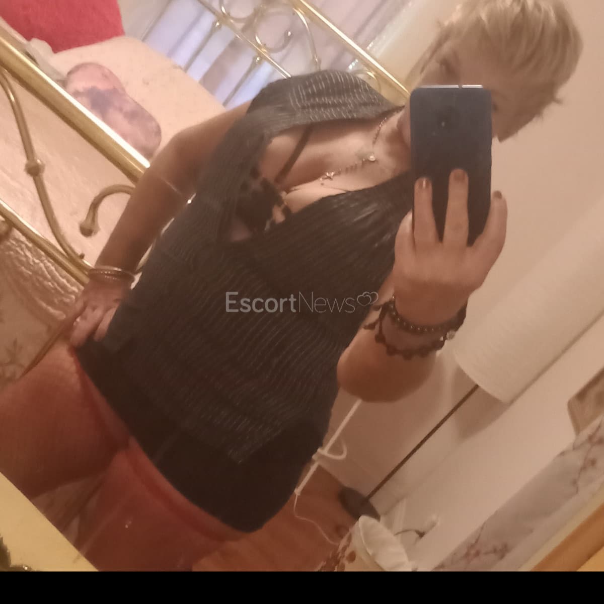 Fionalove alt view 1