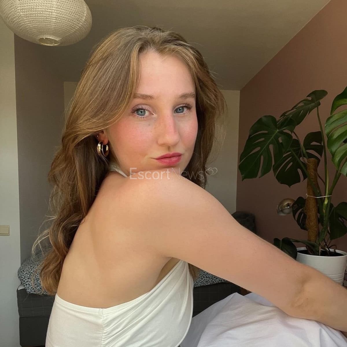 Julia alt view 1