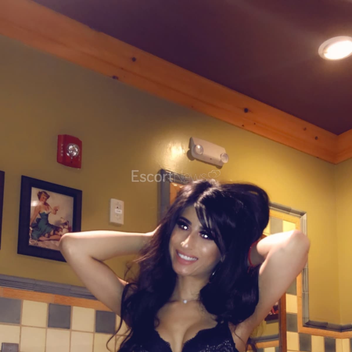 Julianna alt view 5