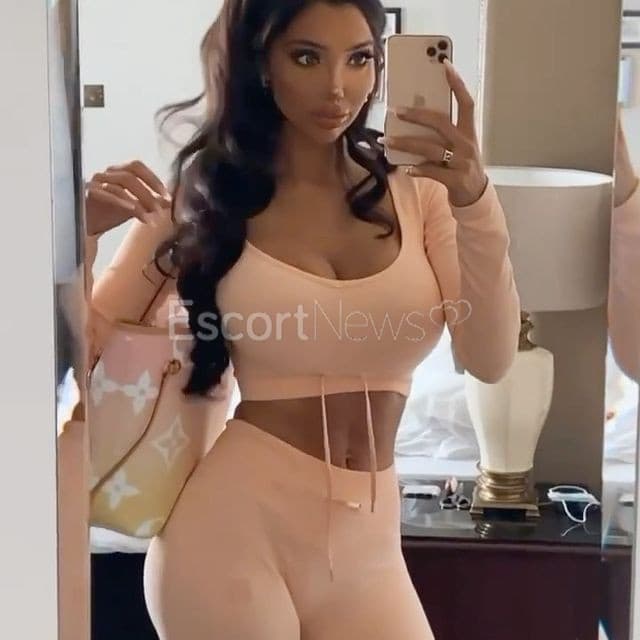 katty alt view 5