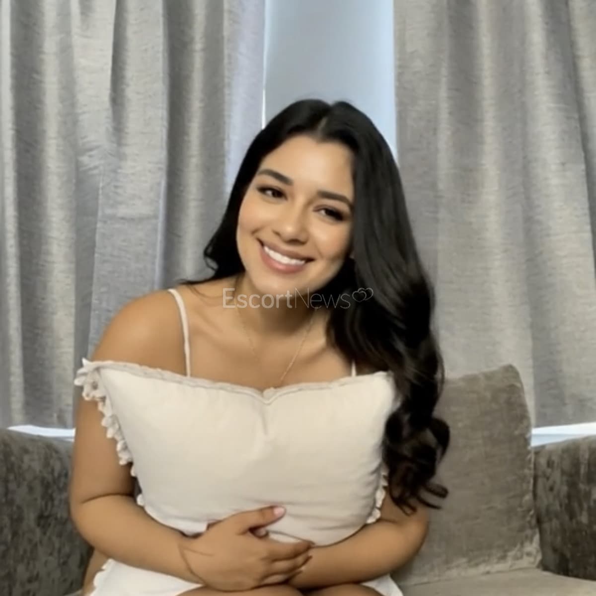 Kinkyylover alt view 1