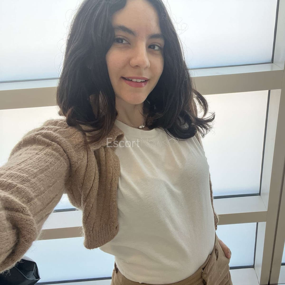 Mariela alt view 7