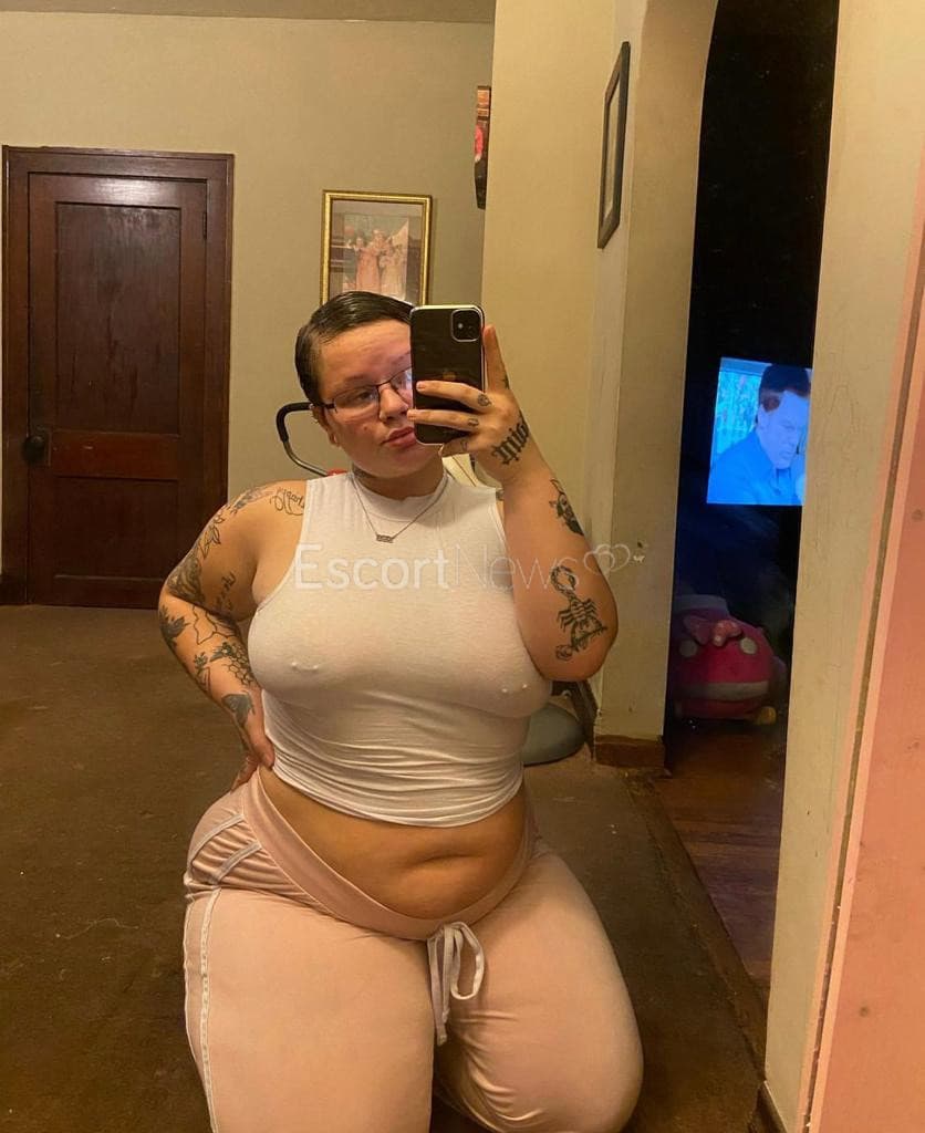 Melanie alt view 1