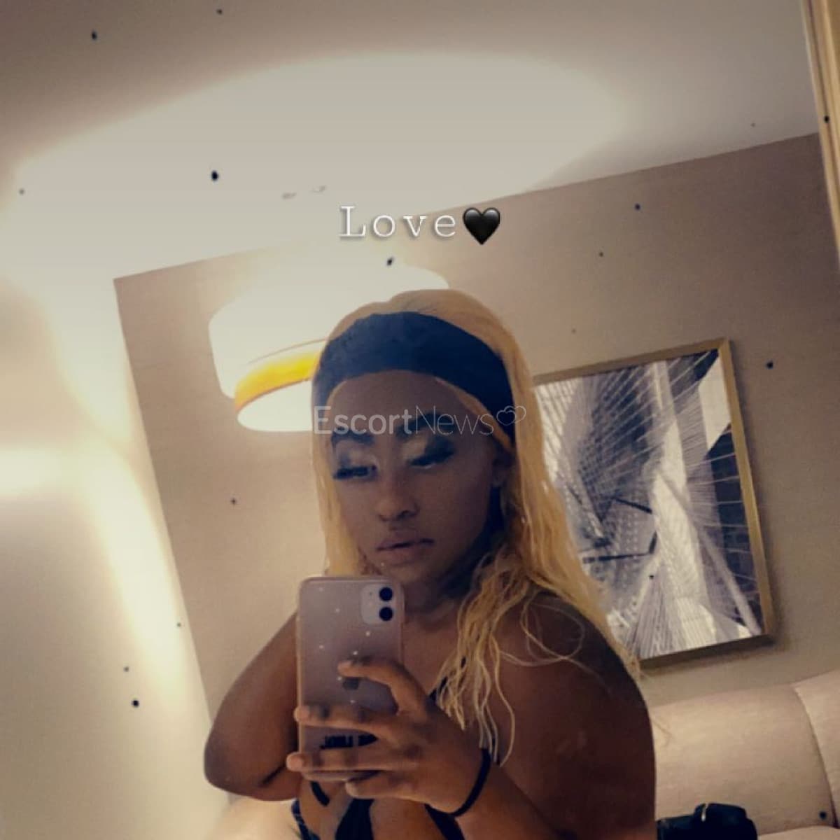 MermaidPussyxxx alt view 7