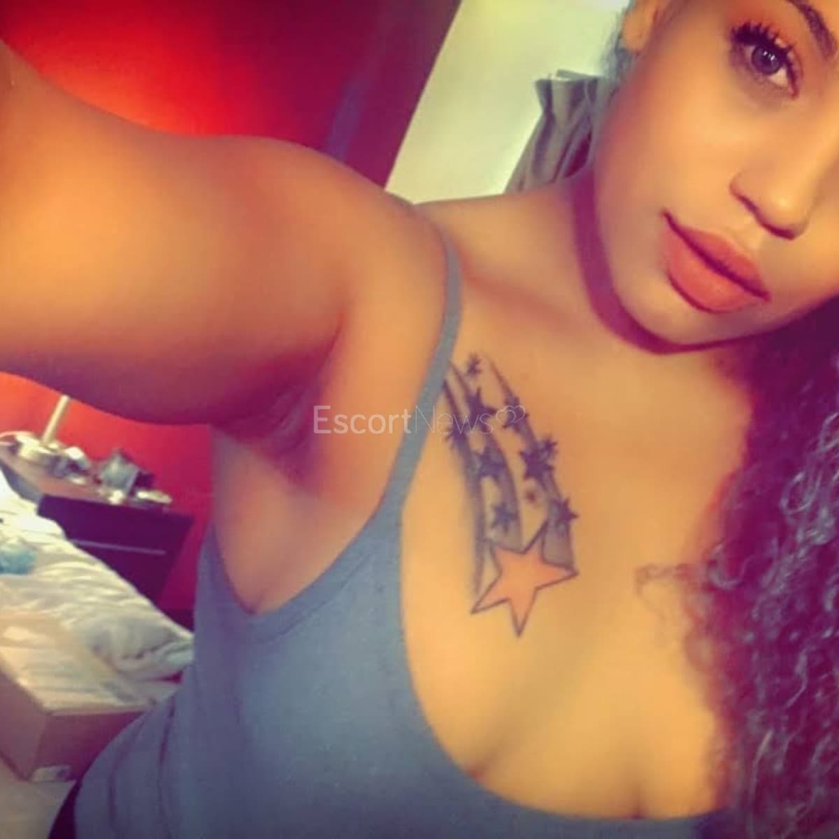 Nina Savage alt view 5