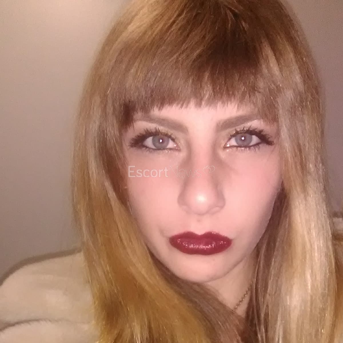 rose alt view 3