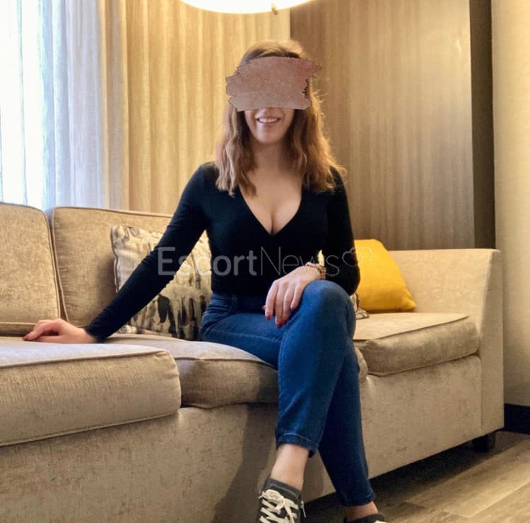 Sara alt view 9