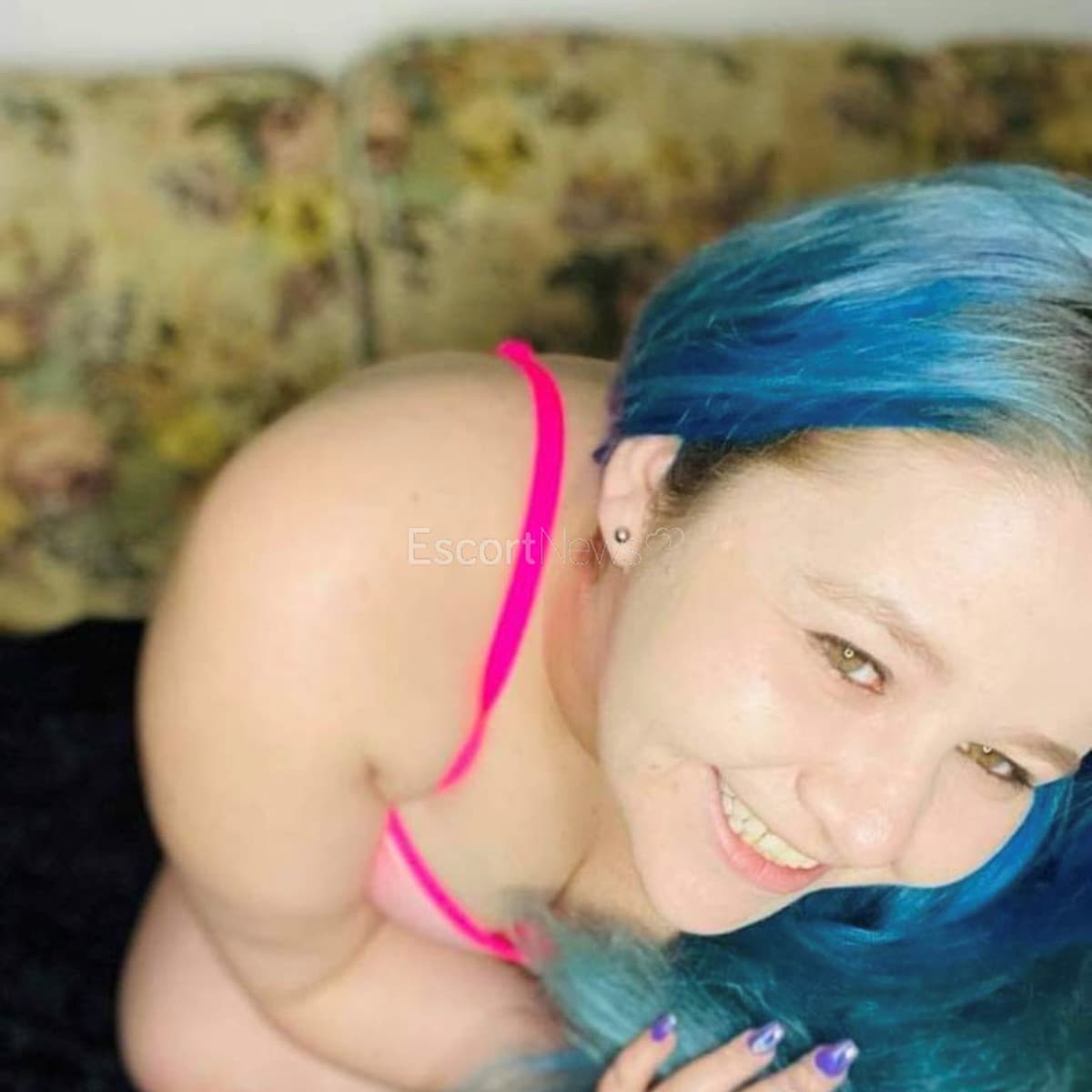 Sasha Sweets alt view 1