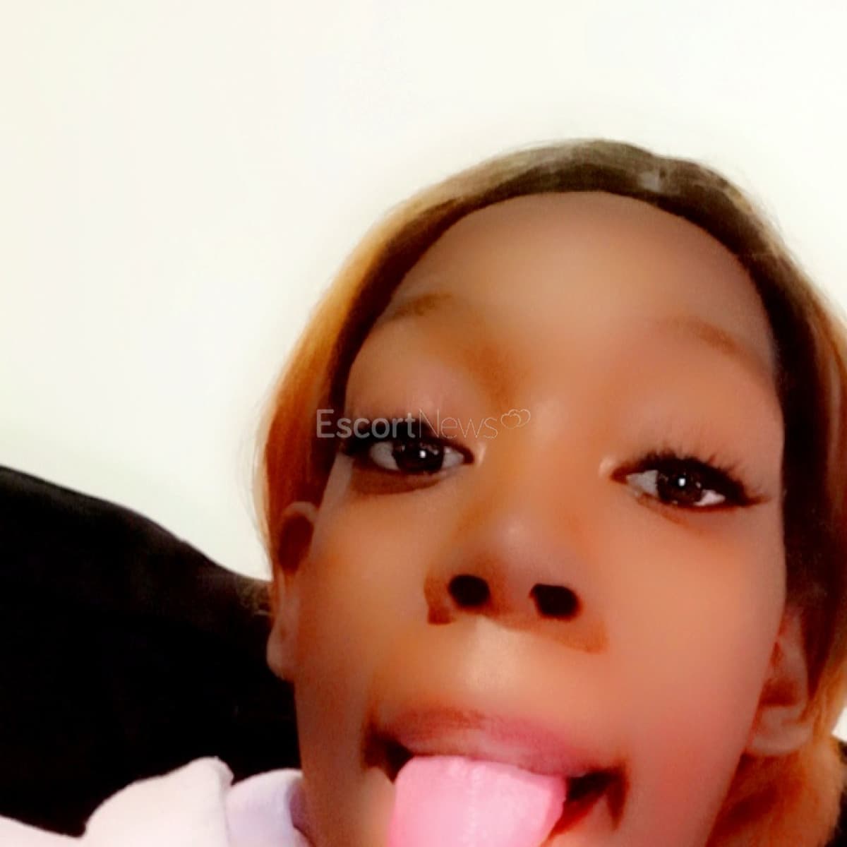 ShayShay alt view 1